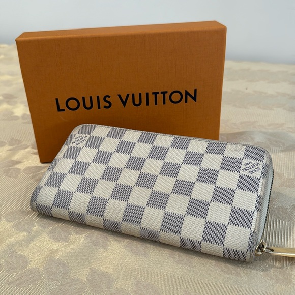 Louis Vuitton Handbags - Louis Vuitton Damier Azur Zippy Wallet